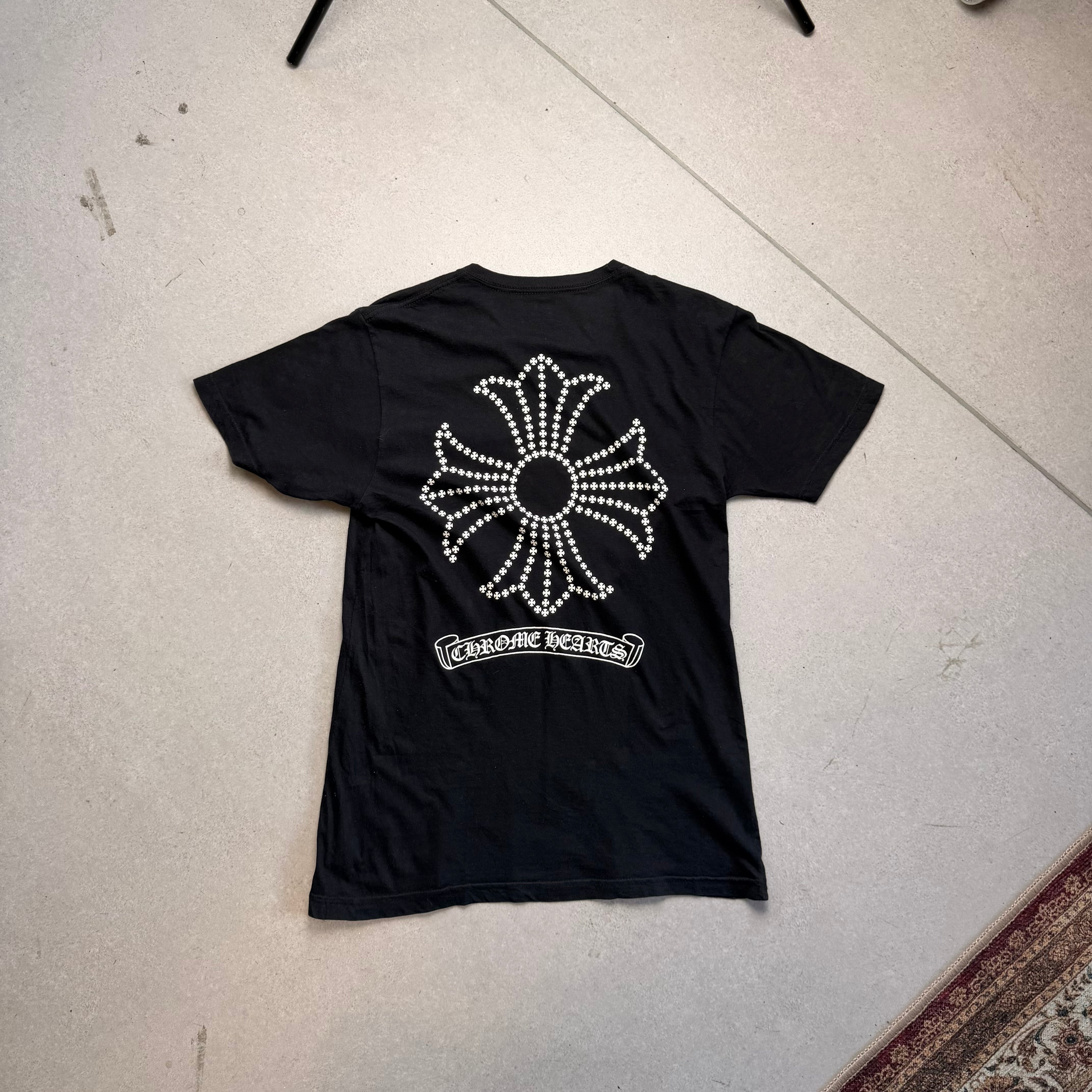 Image - M (needs price)