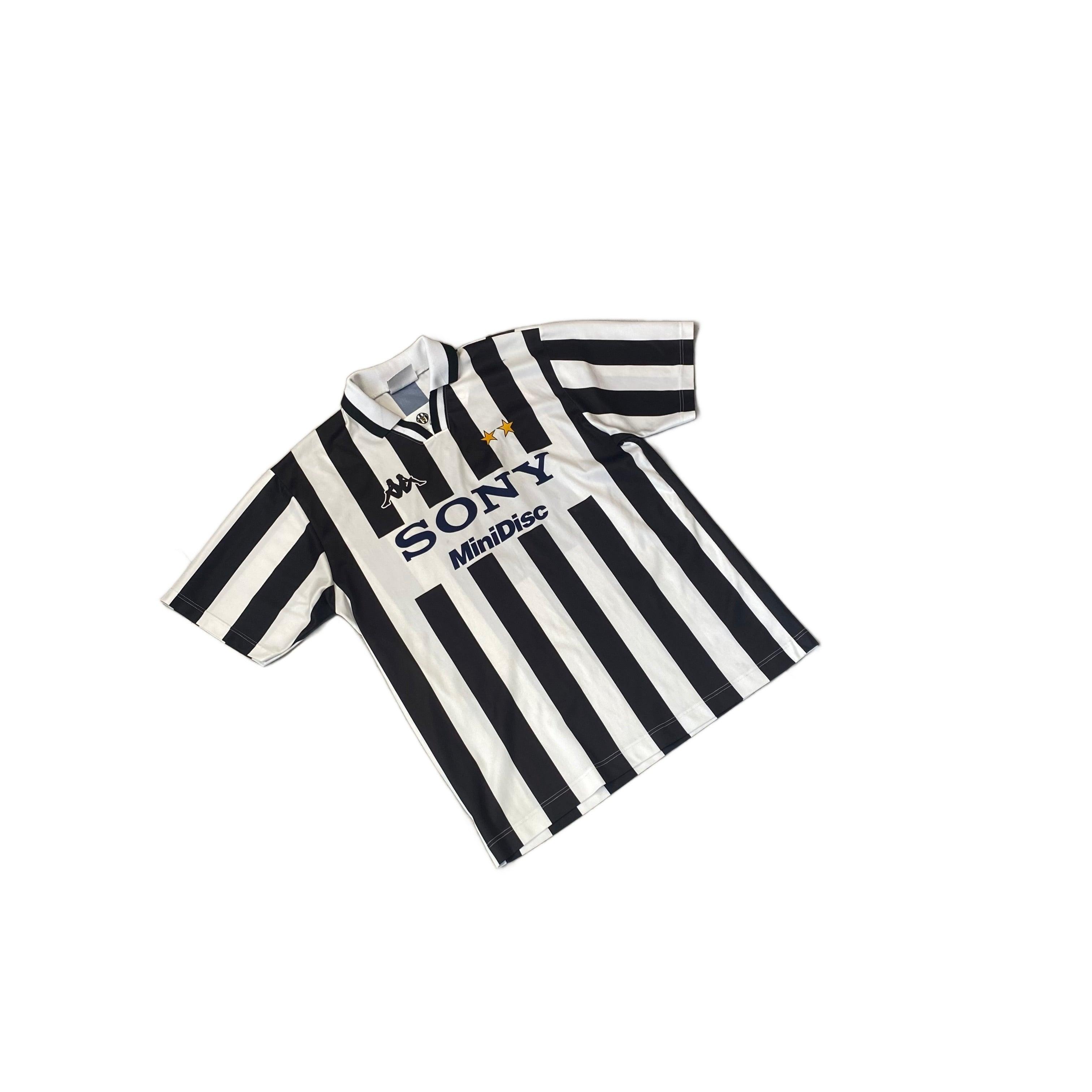 1997 - 98 Juventus Home Shirt - XL