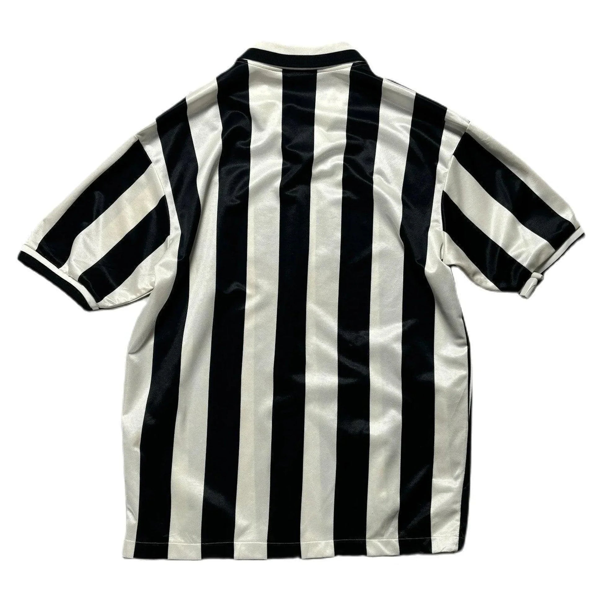 1994 - 95 Juventus Home Shirt - L | The Streetwear Studio