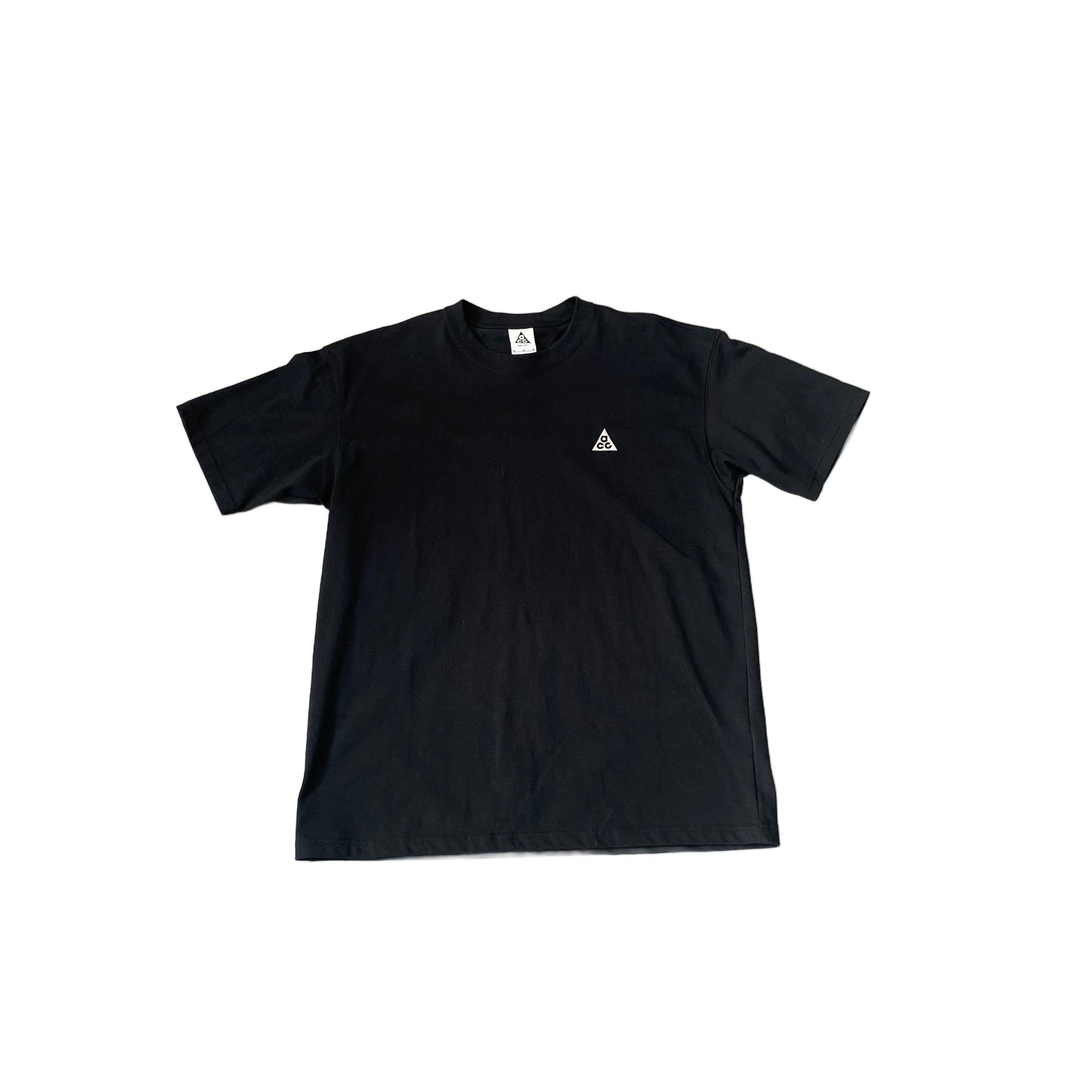 Black Nike ACG Tee - M