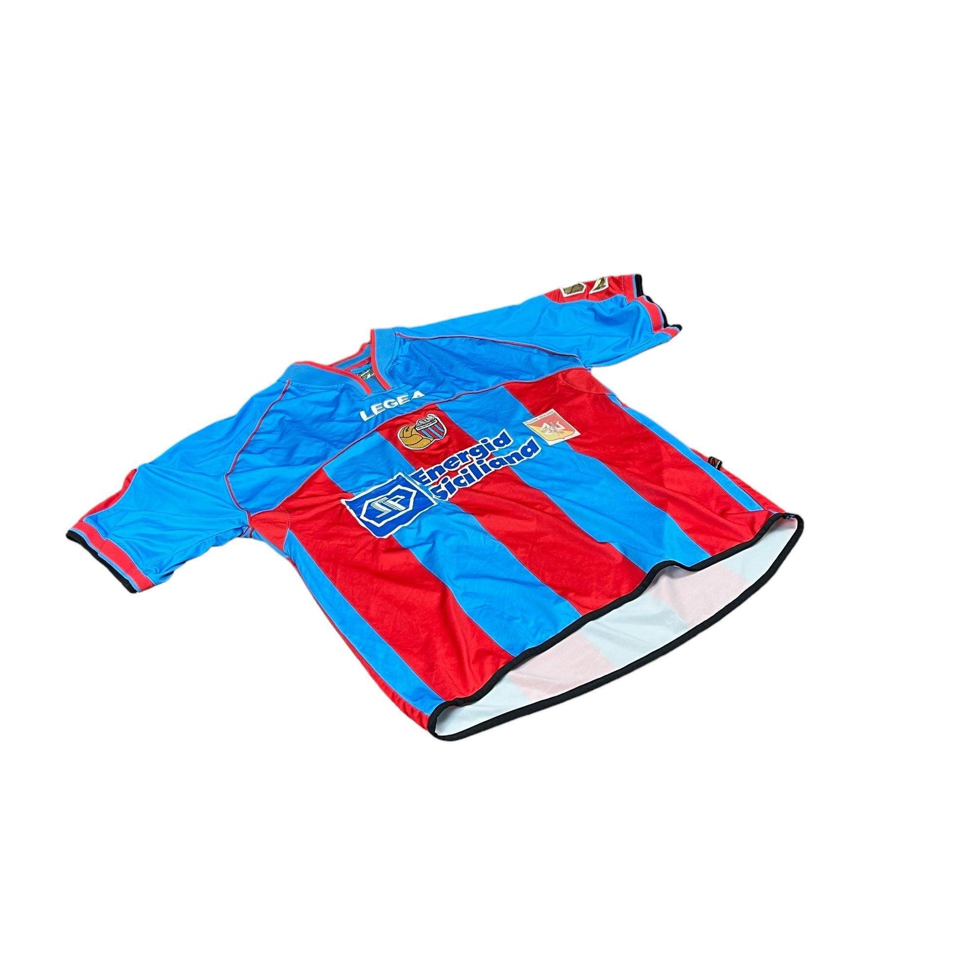 2005-06 Red + Blue Catina Vargas Home Tee - Large - The Streetwear Studio