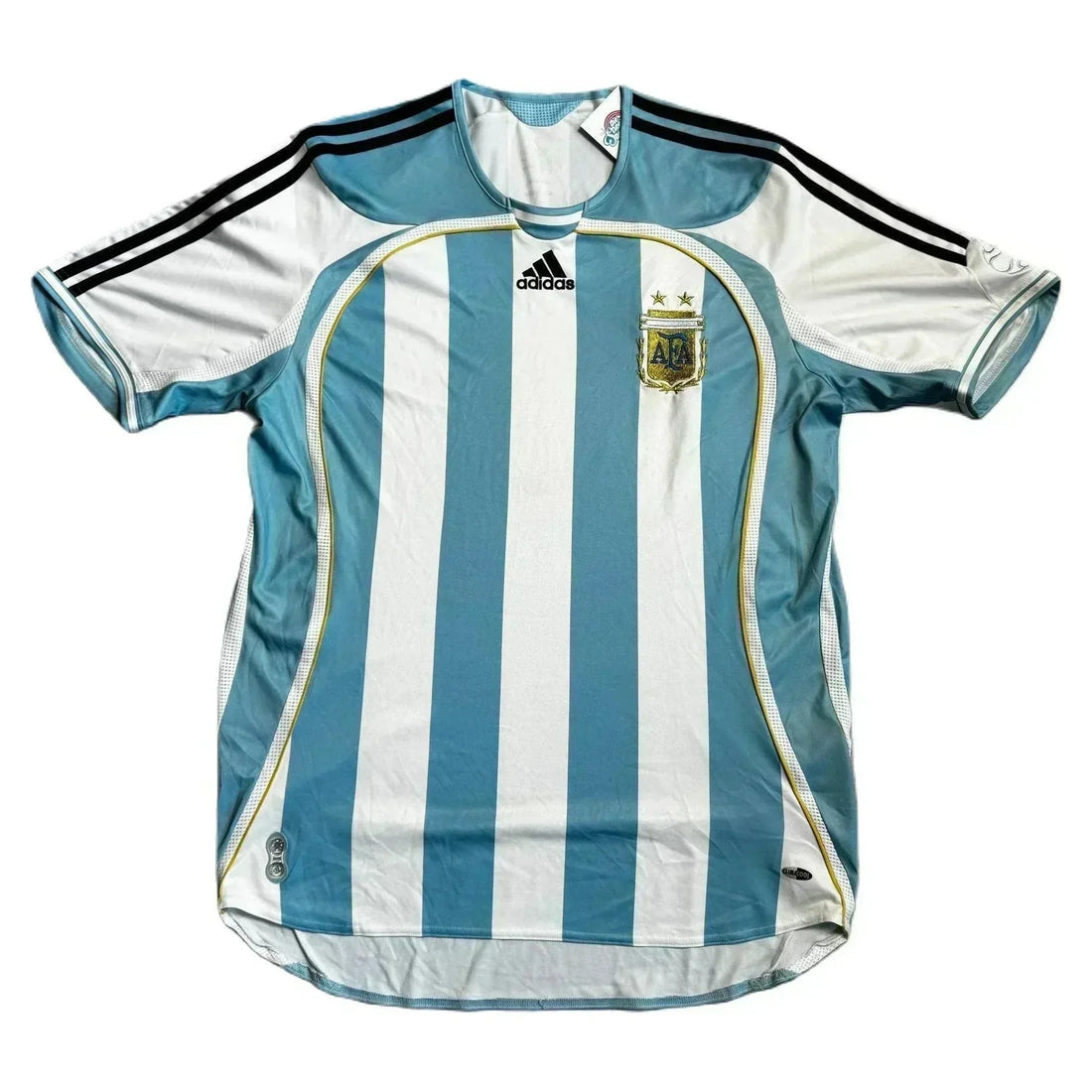 2006 - 07 Argentina Home Shirt - L | The Streetwear Studio