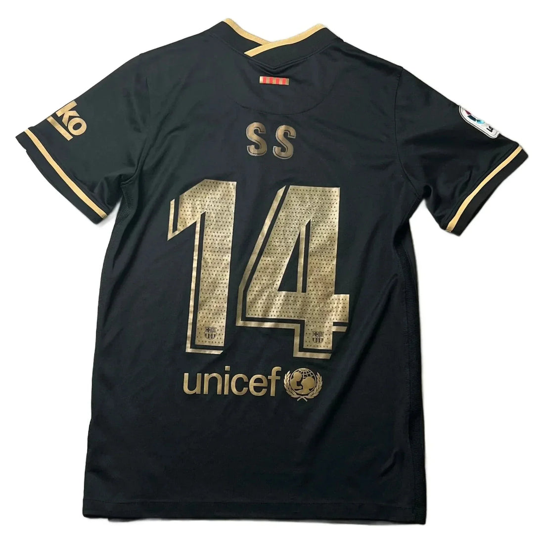 2020 - 21 Barcelona Away Shirt - S | The Streetwear Studio