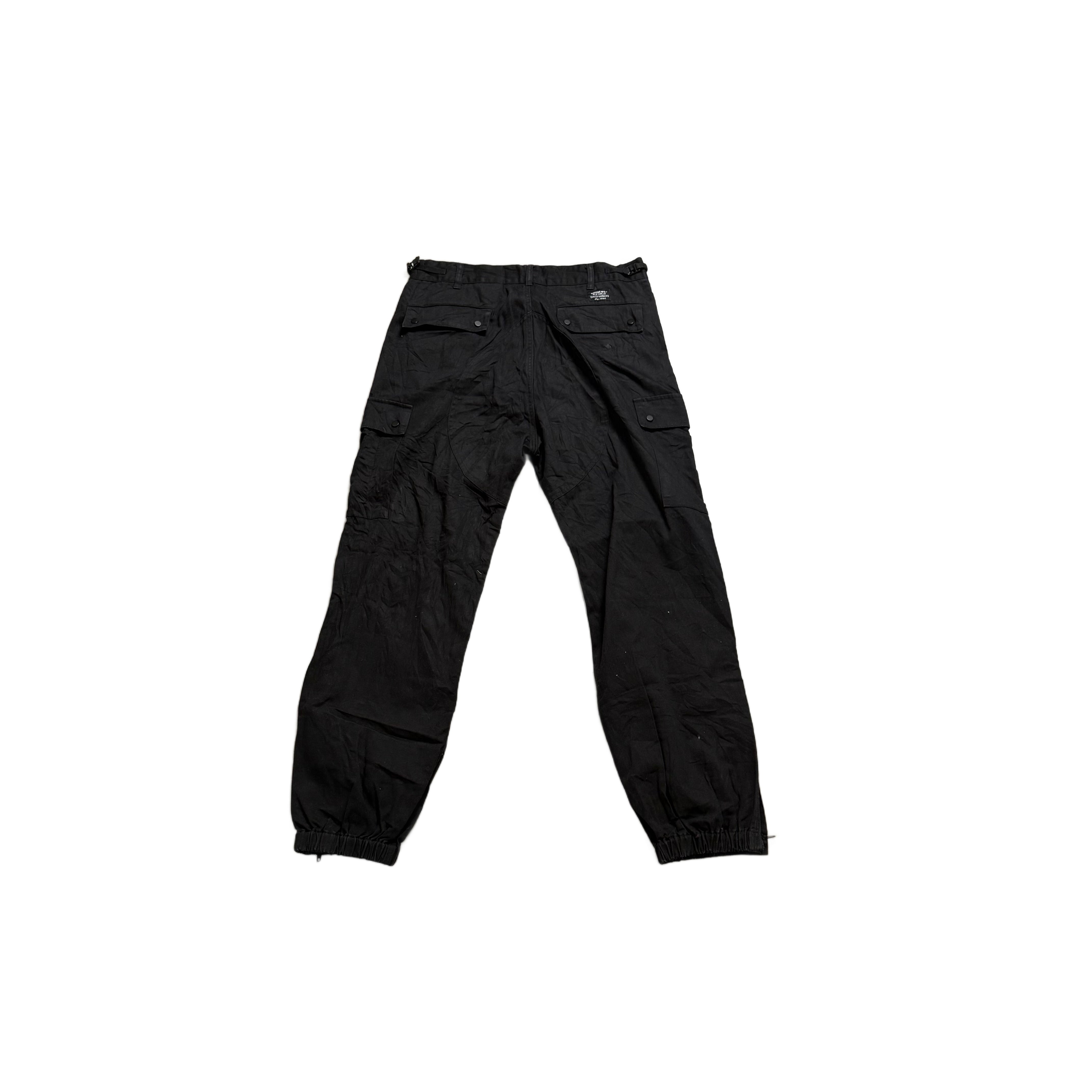 Black Supreme Cargos - W32