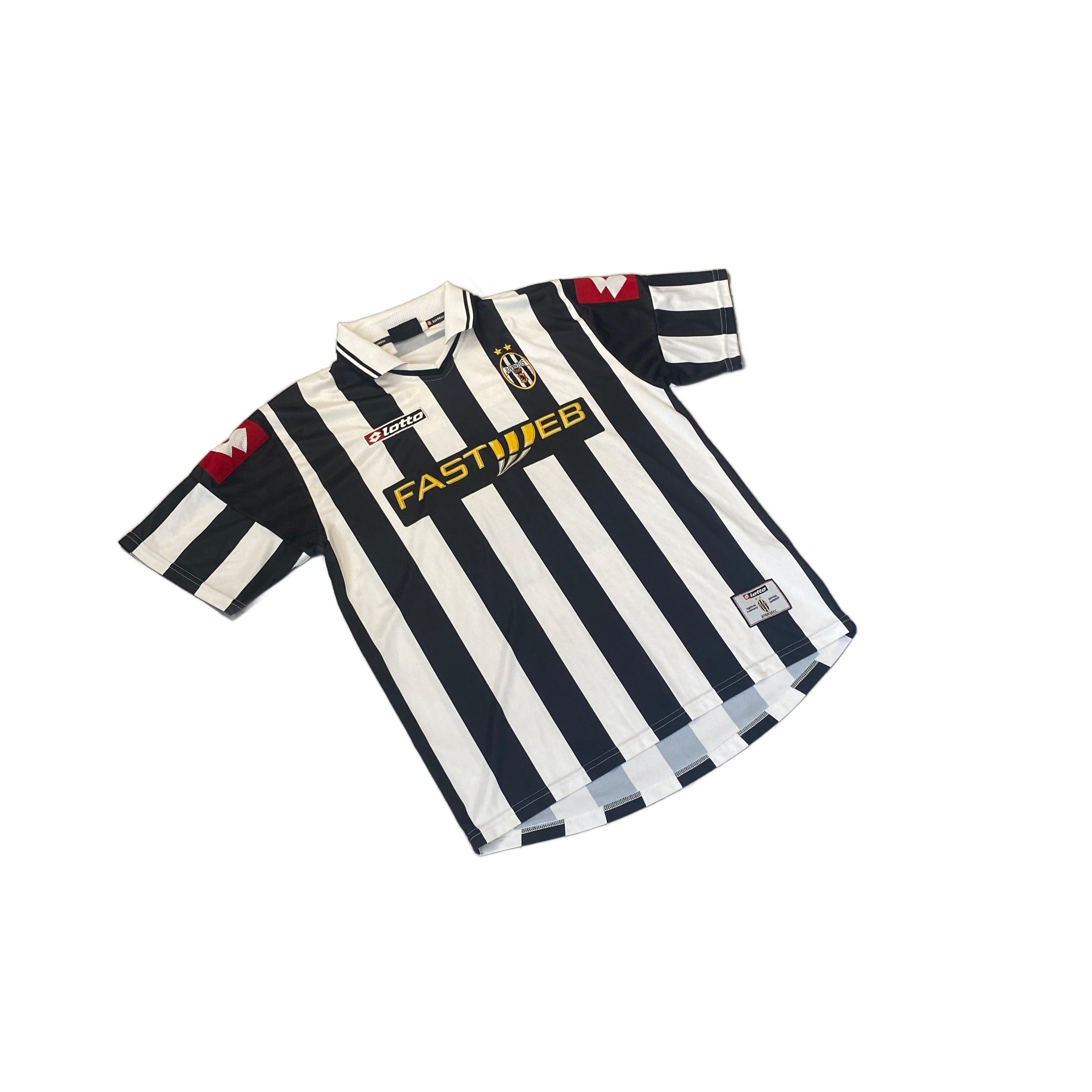 2001 - 02 Juventus Home Shirt - XL