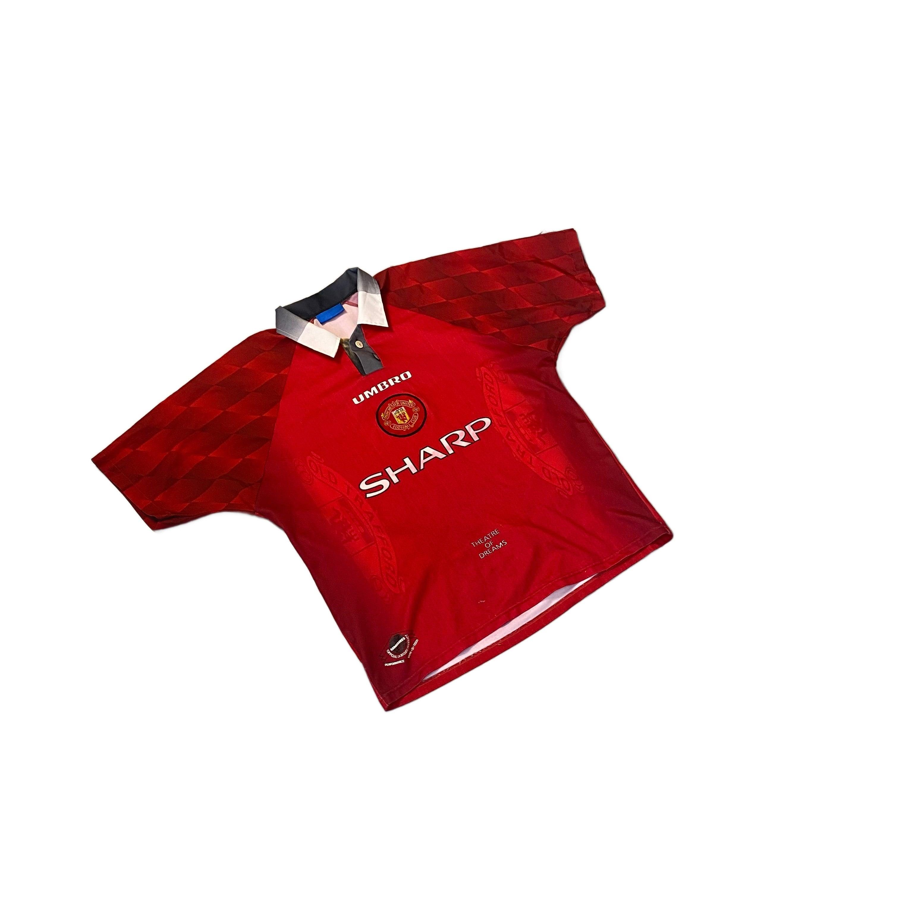 1996 - 98 Manchester United Home Shirt - L