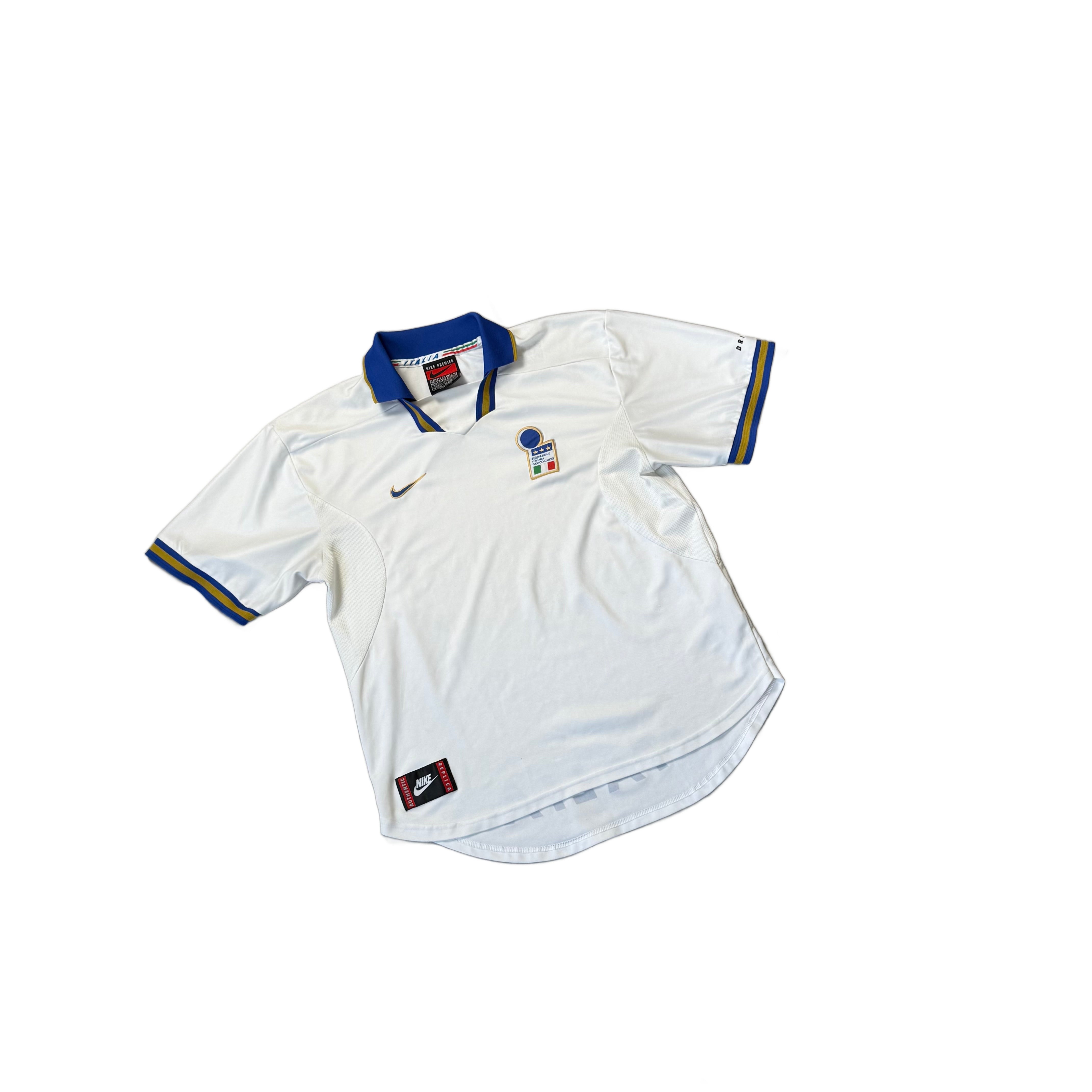 1996 - 97 Italy Away Shirt - XL