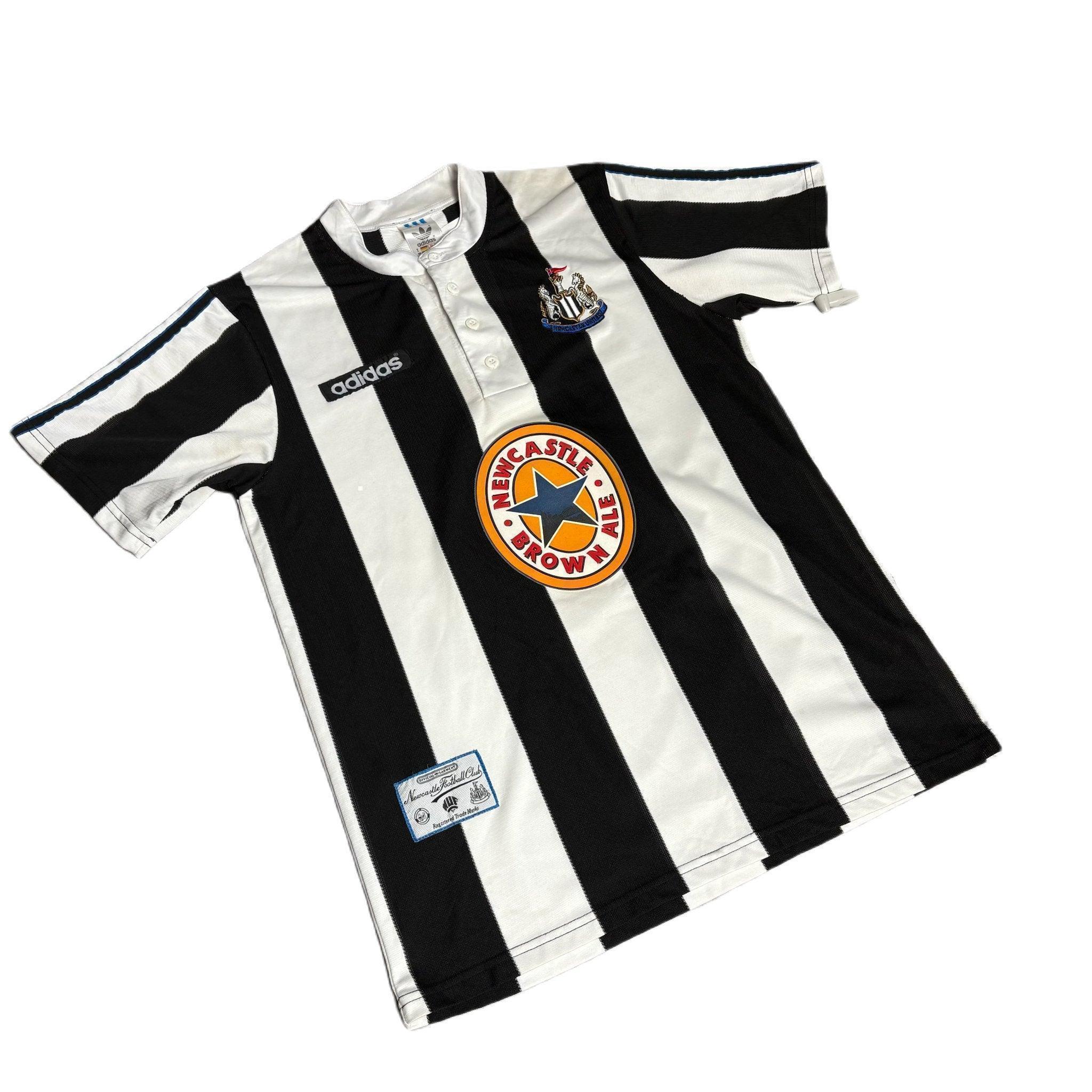 1995 - 97 Newcastle United Home 'Shearer' Shirt - L