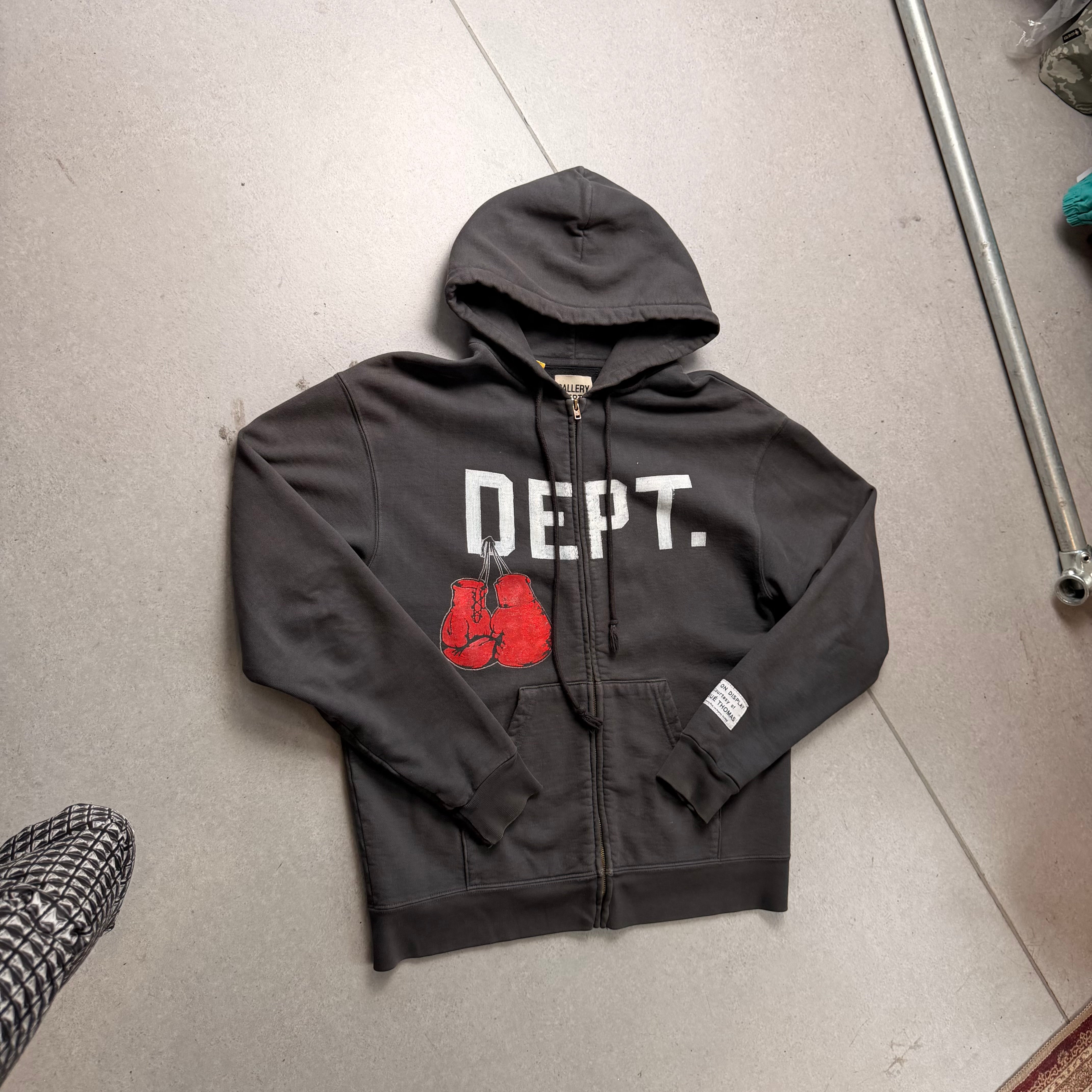 Image - M (needs price)