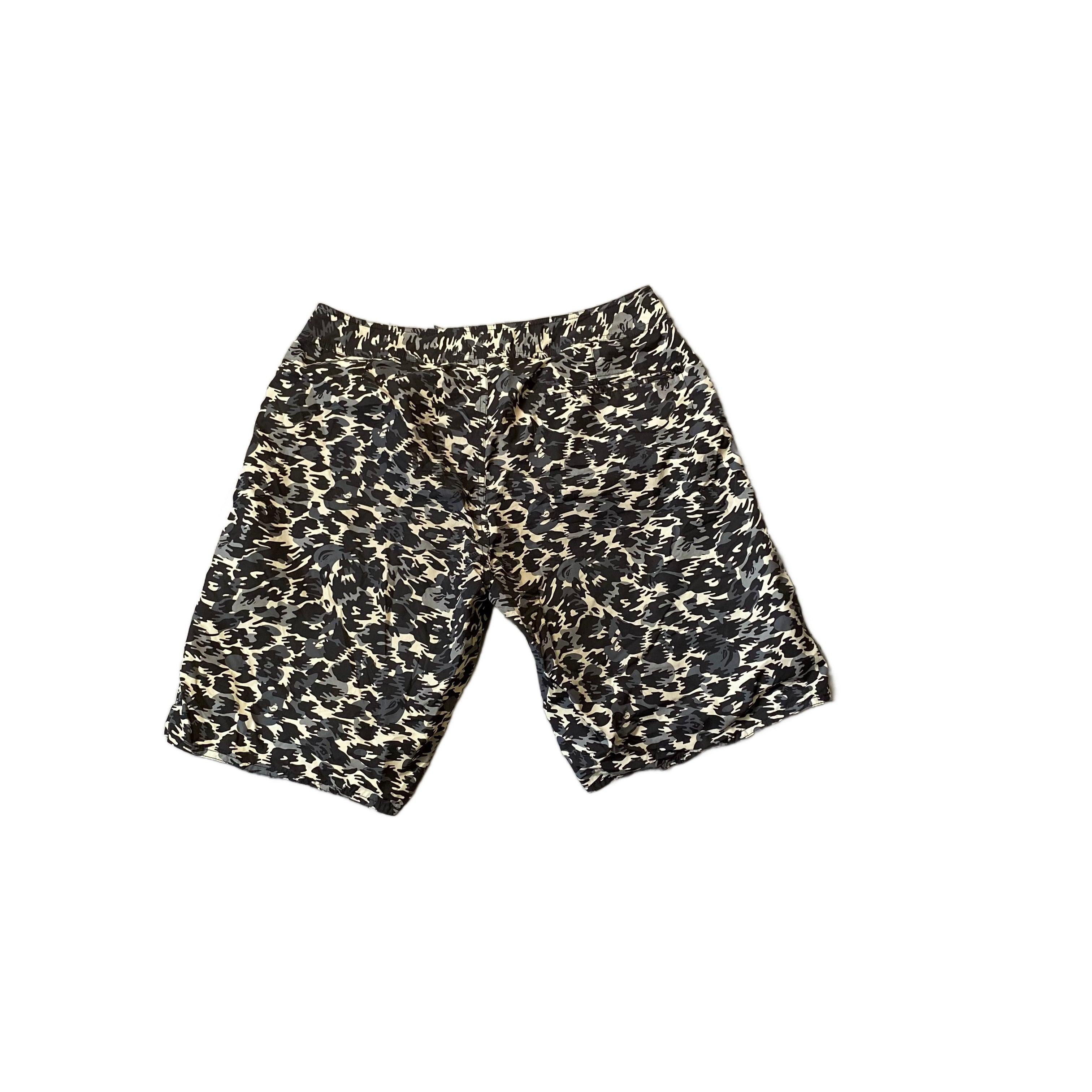 A Bathing Ape (BAPE) Shorts - L