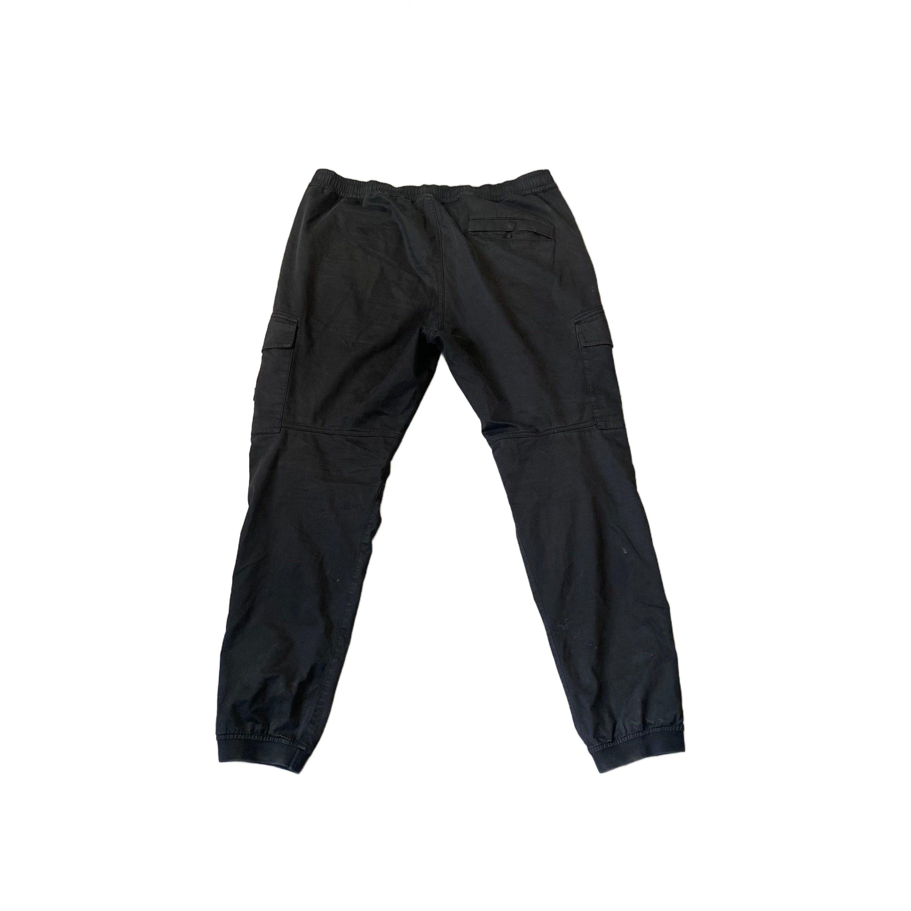 Black Stone Island Cargos - W36
