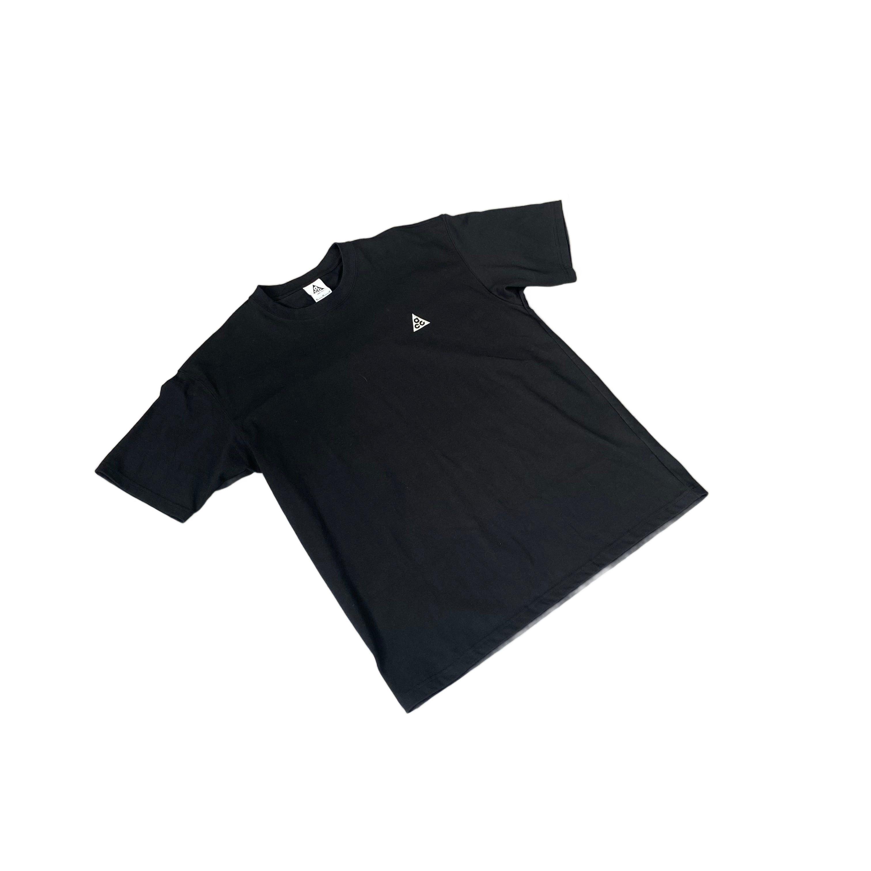 Black Nike ACG Tee - M