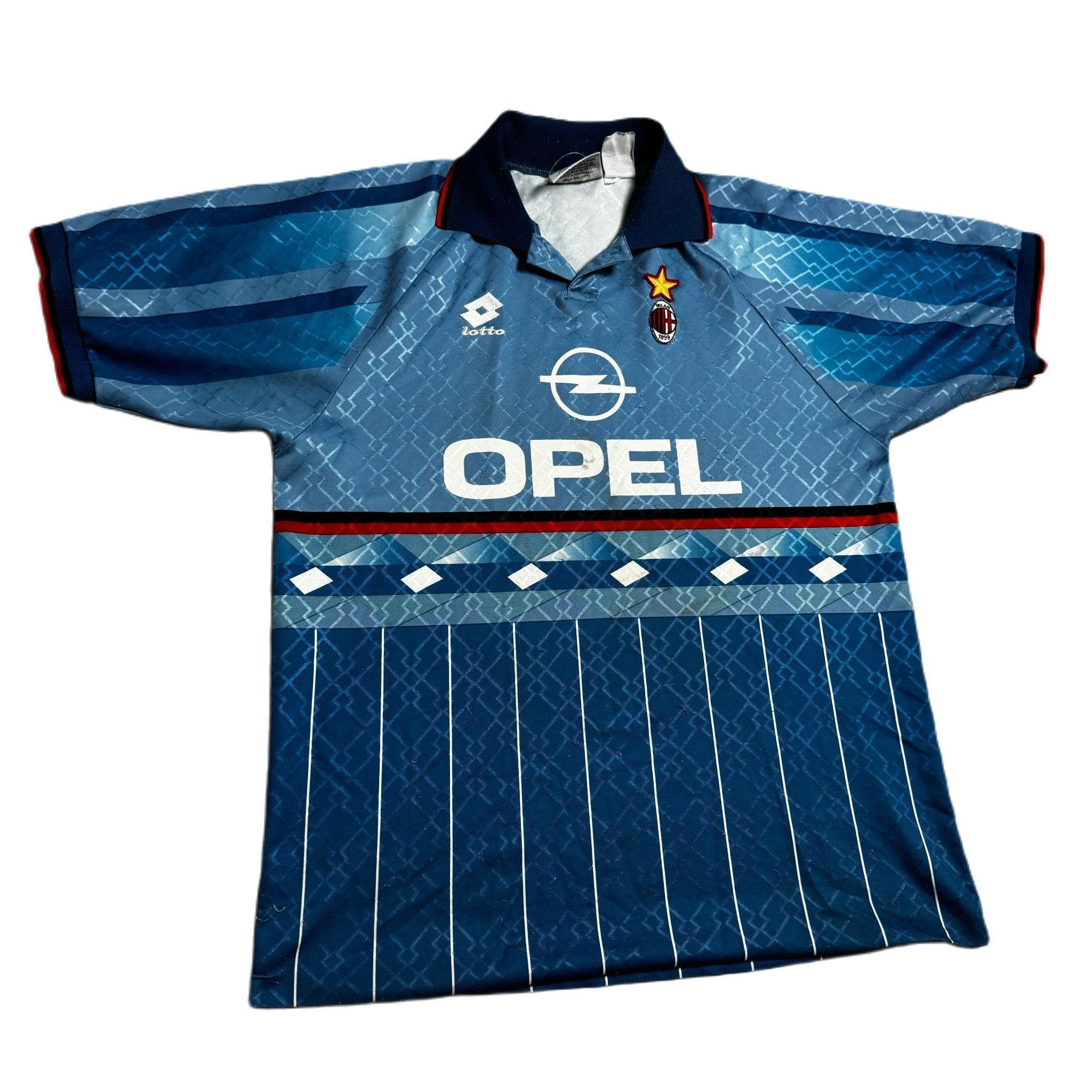 1995 - 96 AC Milan 4th Shirt - XL