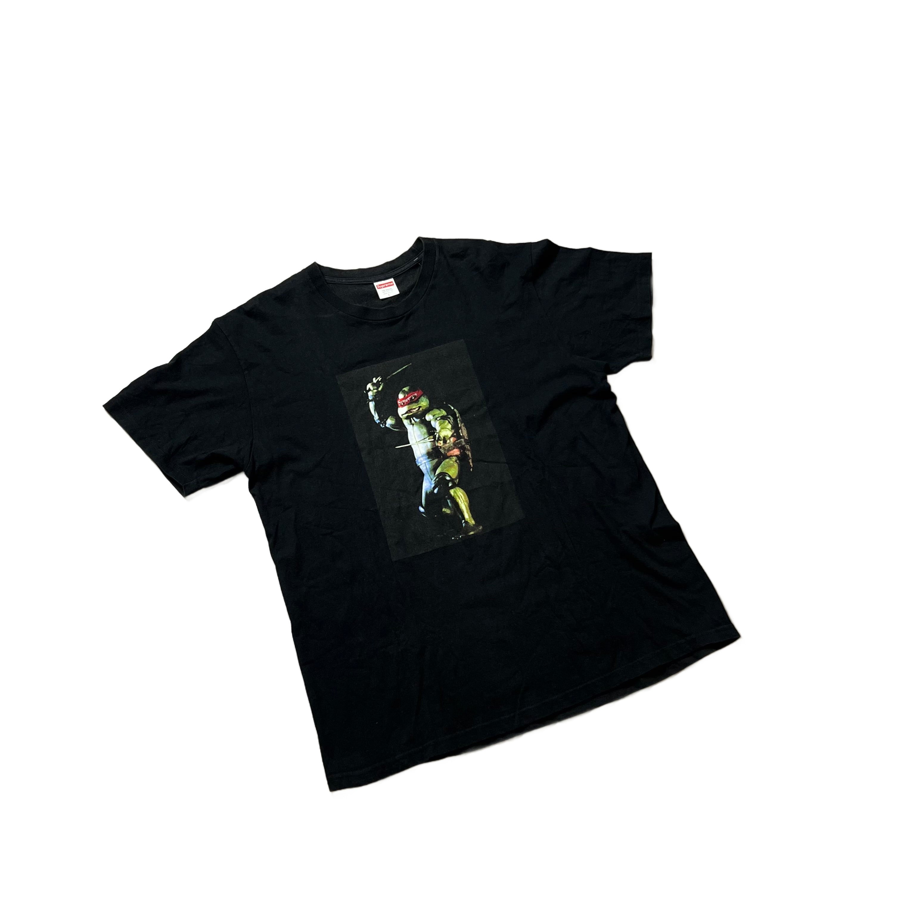 Black Supreme Tee - L