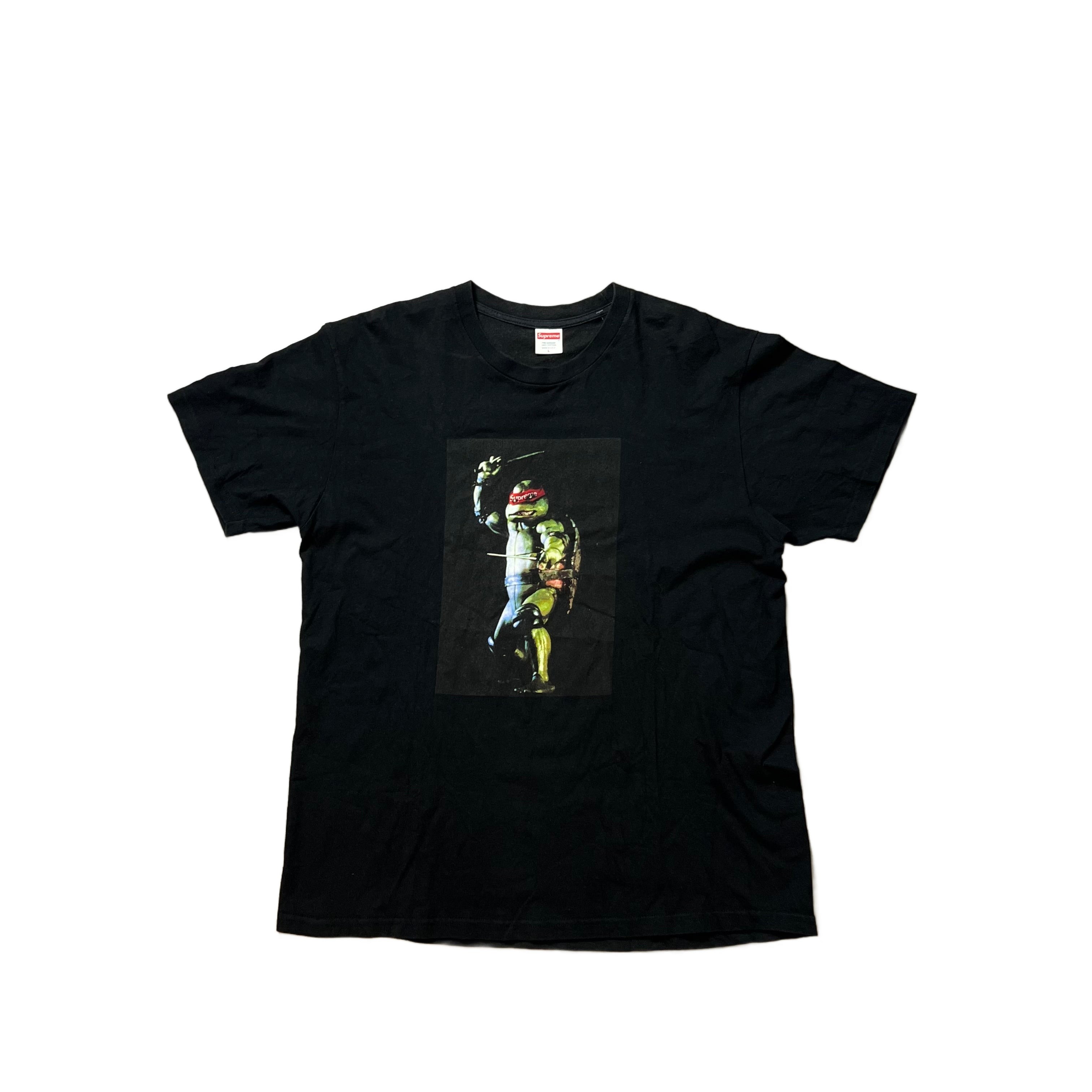 Black Supreme Tee - L