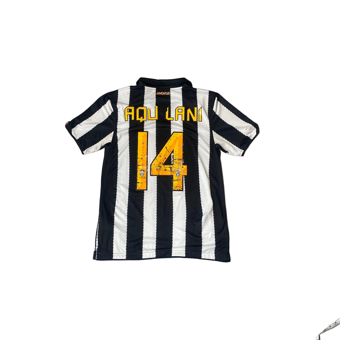 2010 - 11 Juventus Home Shirt - M
