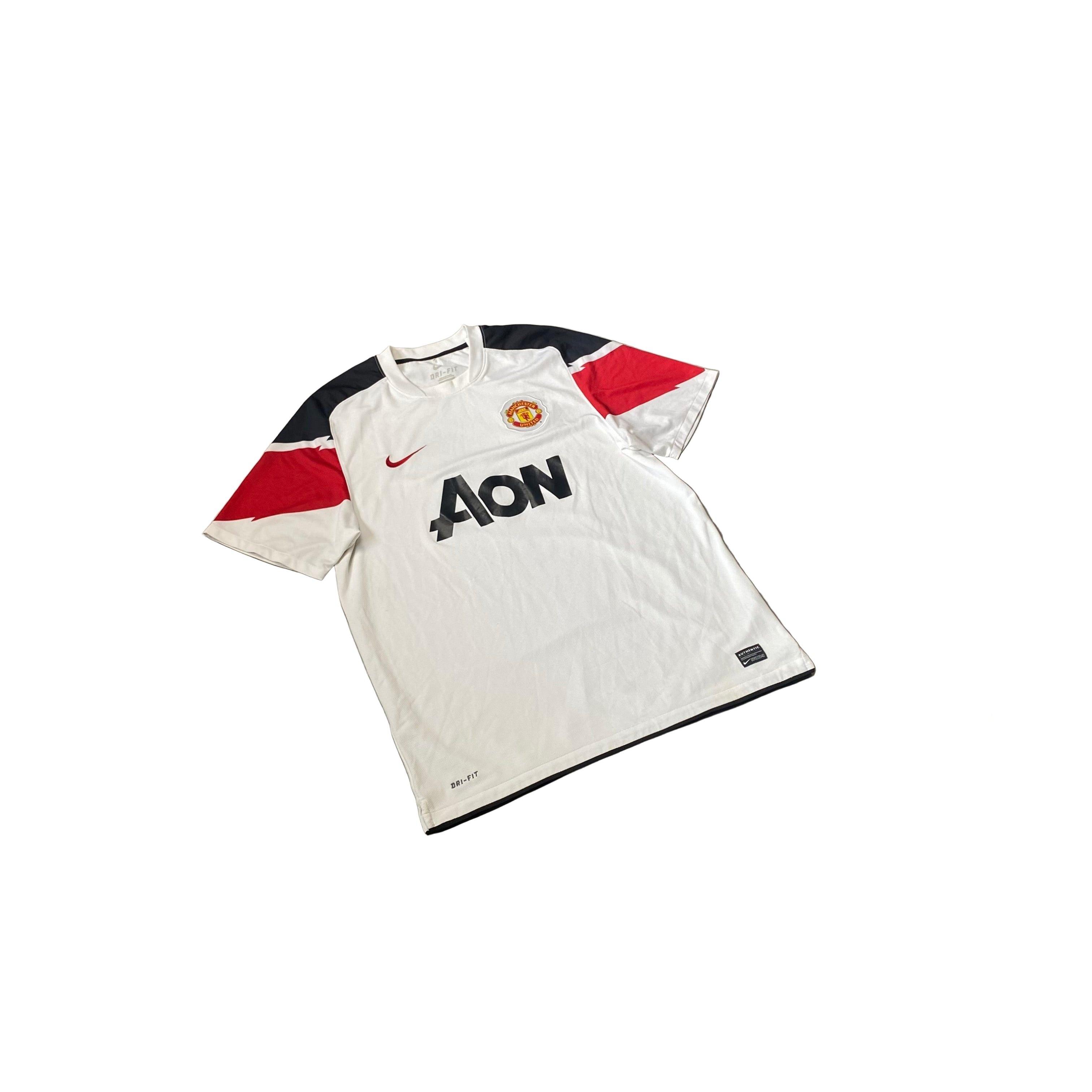 2011 - 12 Manchester United Away Shirt - L