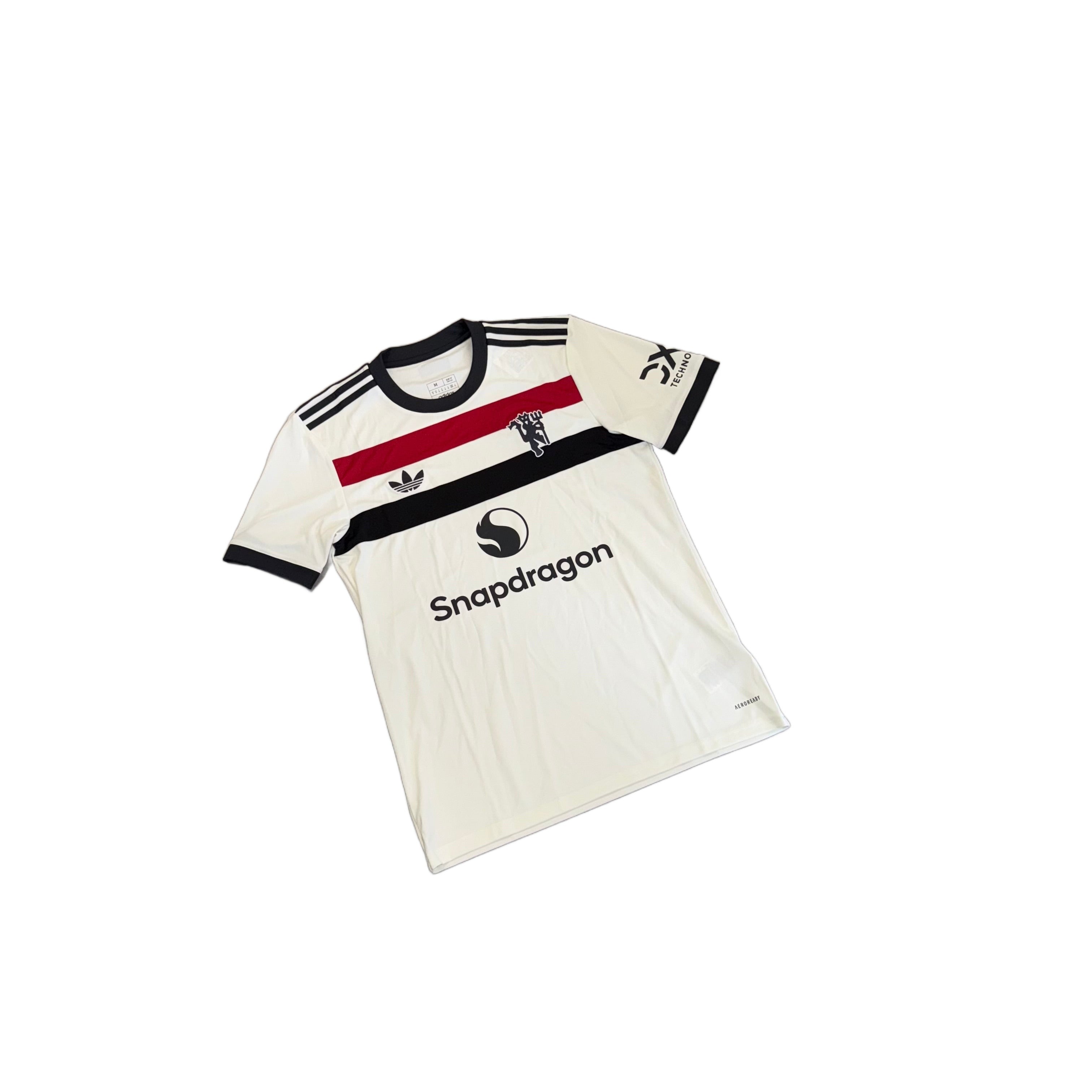 2023 - 24 Manchester United 3rd Shirt - M
