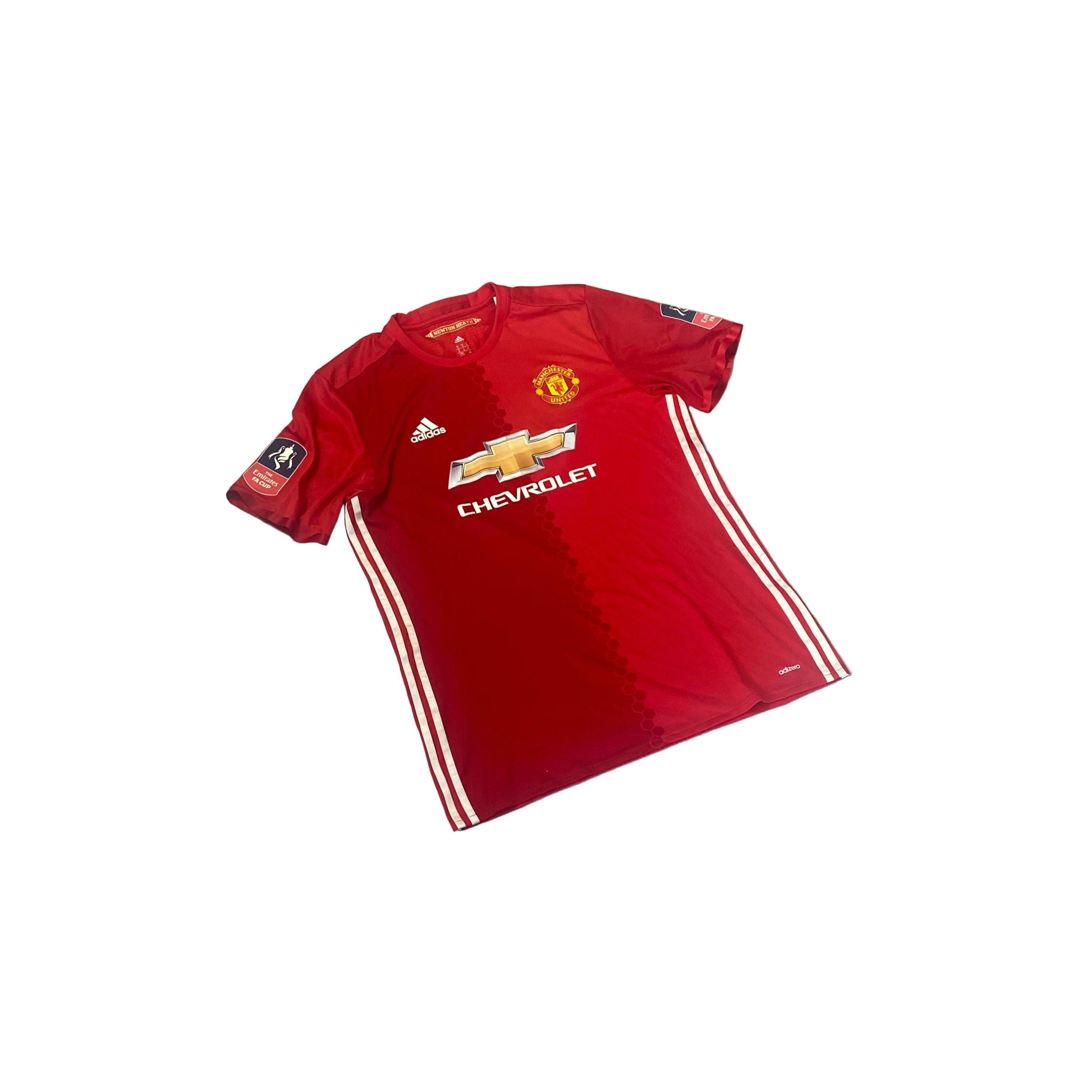 2016 - 17 Manchester United Home 'Ibrahimovic' Shirt - XL