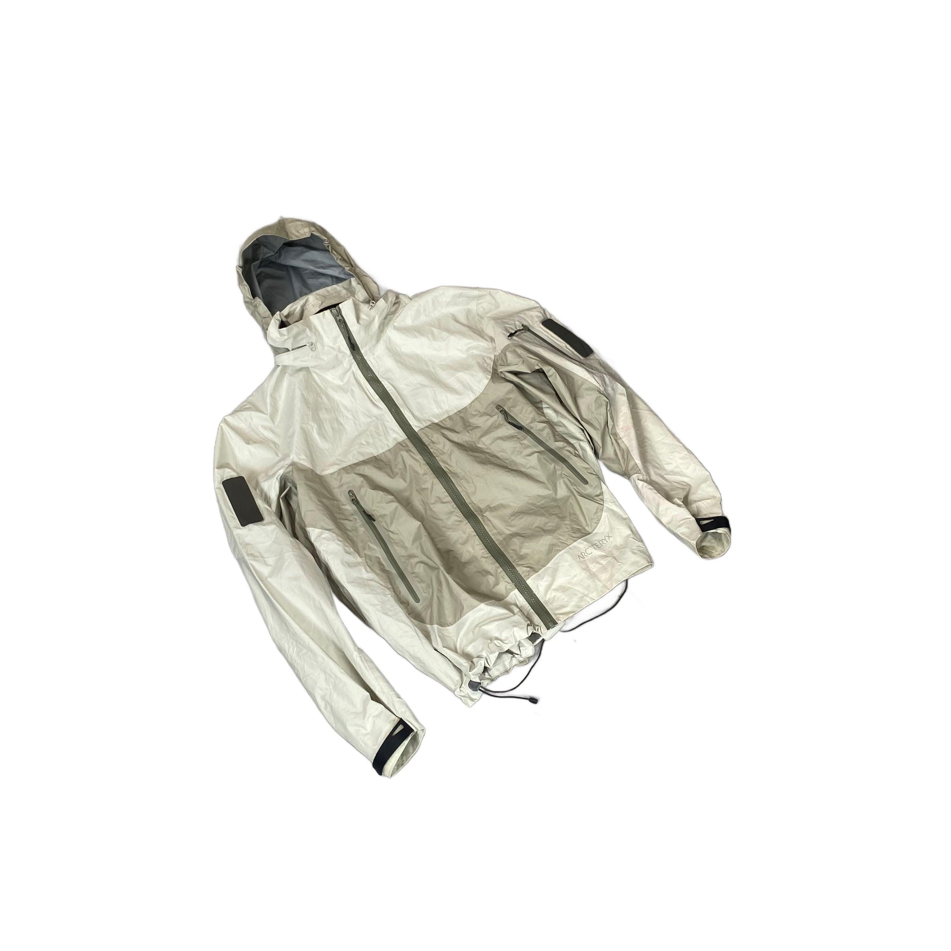 Arc’Teryx Gore-Tex Jacket - M