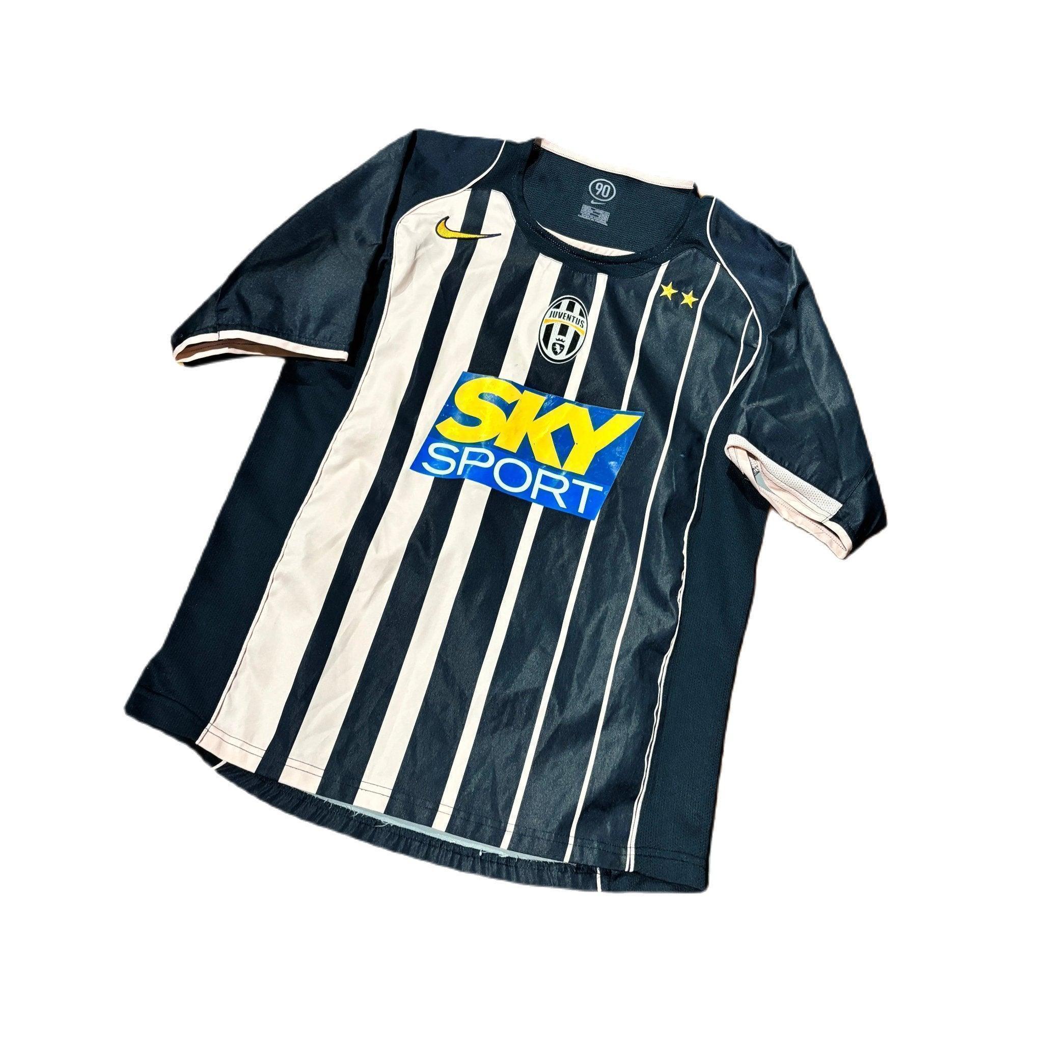 2004 - 05 Juventus 3rd Shirt - S