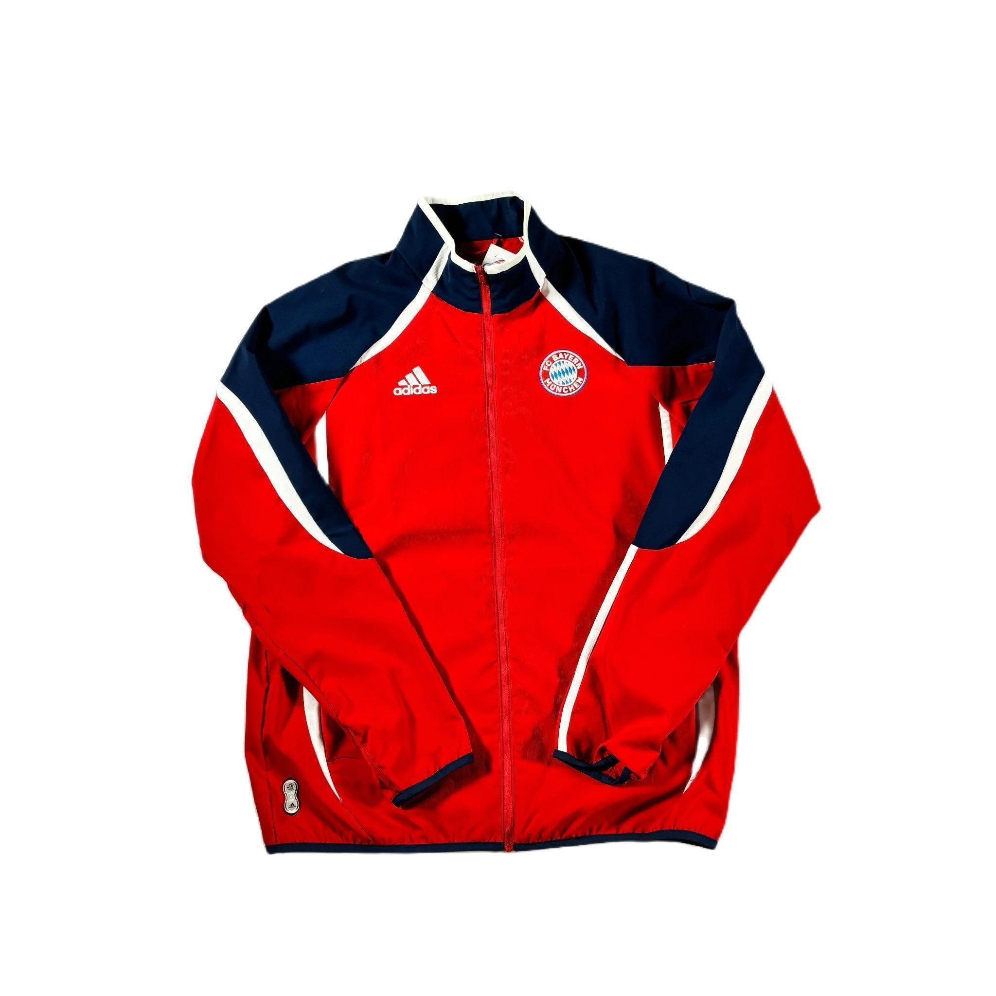 2021 - 22 Bayern Munich Tracksuit - L