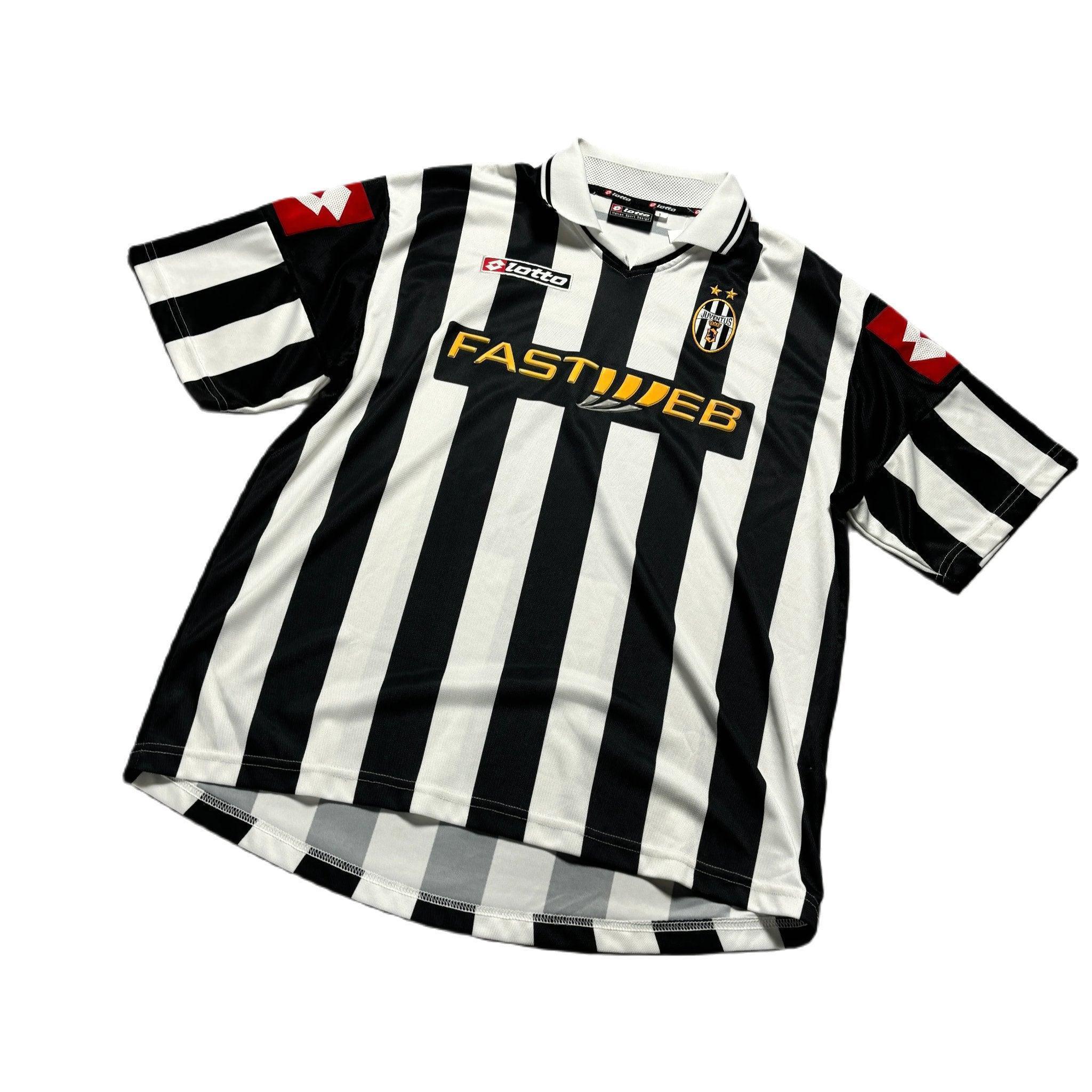 2001 - 02 Juventus Home Shirt - L