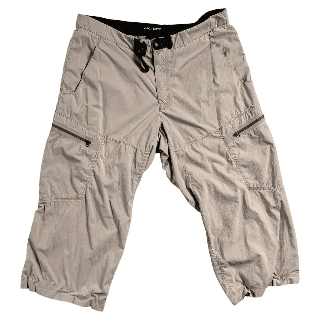Arc’Teryx 3/4 Length Bottoms - 34 | The Streetwear Studio