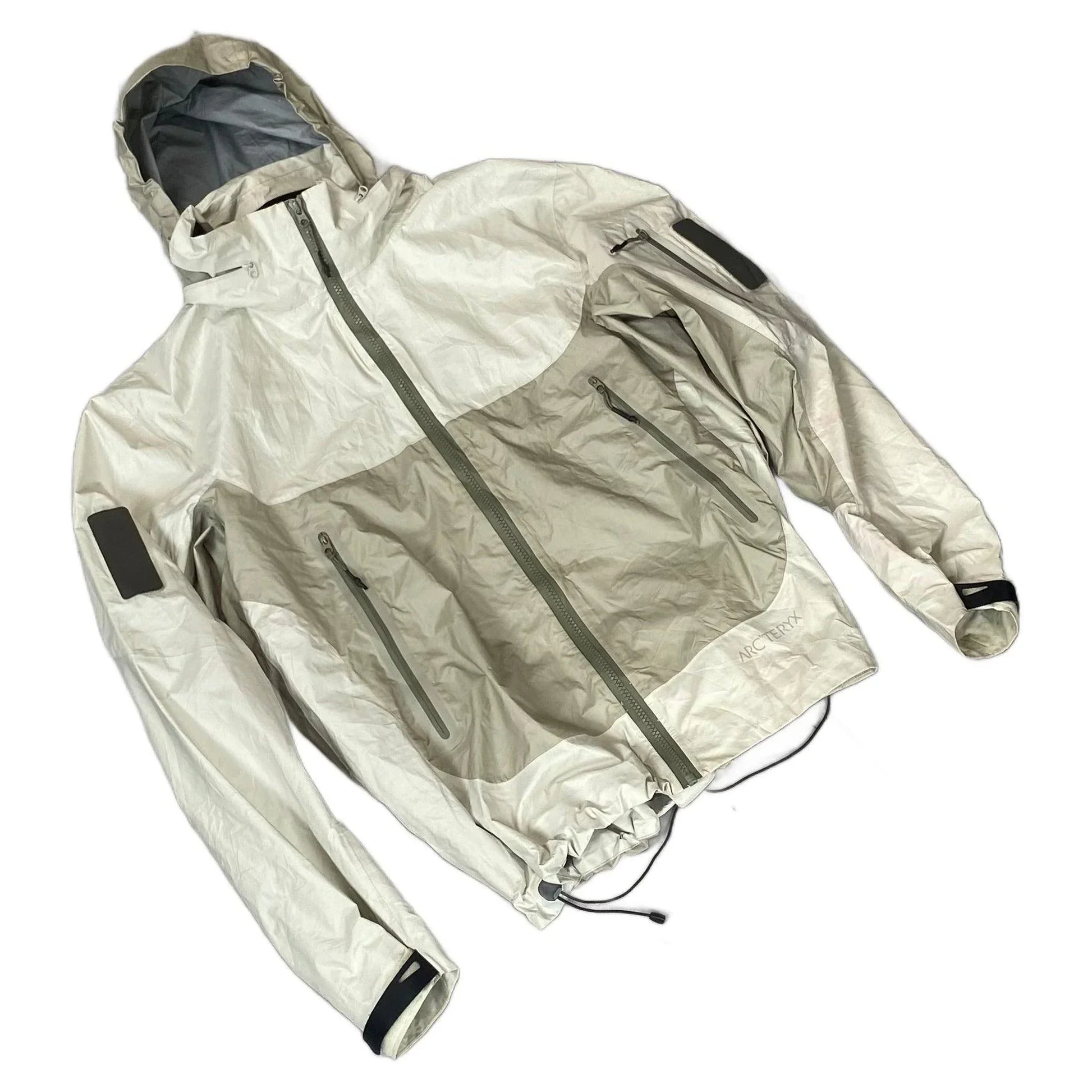 Arc’Teryx Gore-Tex Jacket - M | The Streetwear Studio