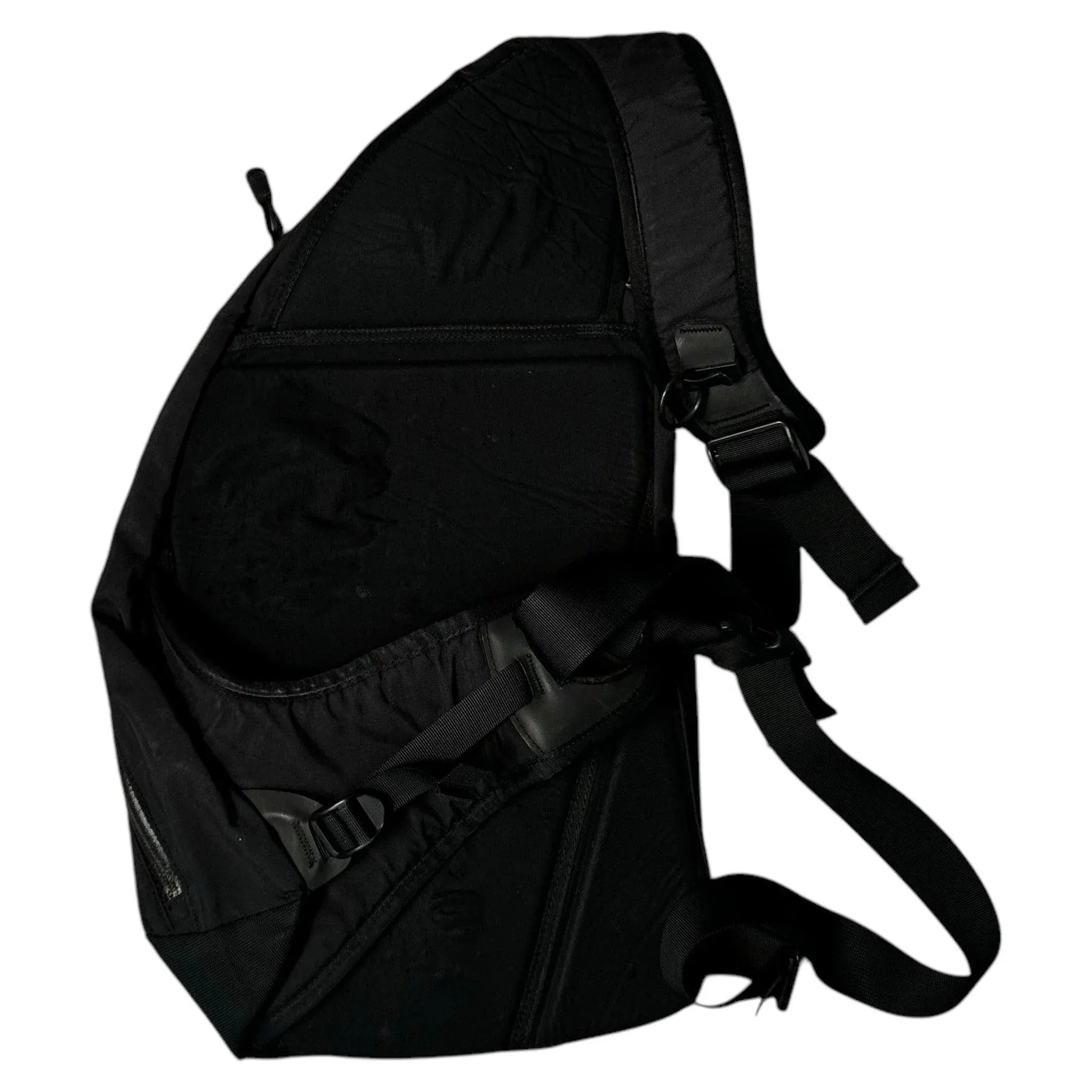 Arc’Teryx Sling Bag | The Streetwear Studio