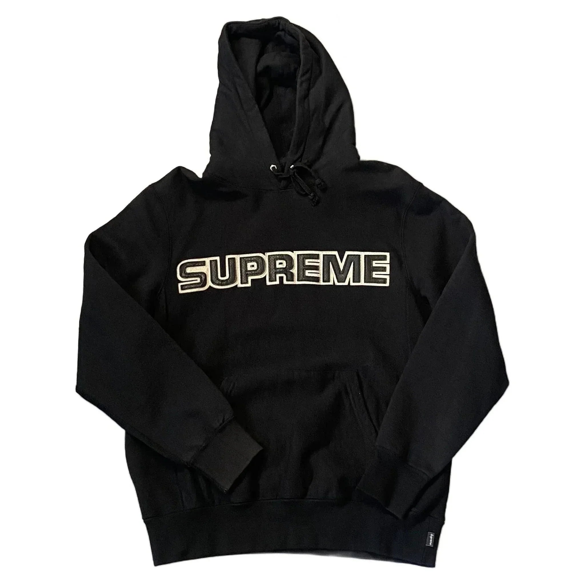Black Supreme Hoodie - M | The Streetwear Studio