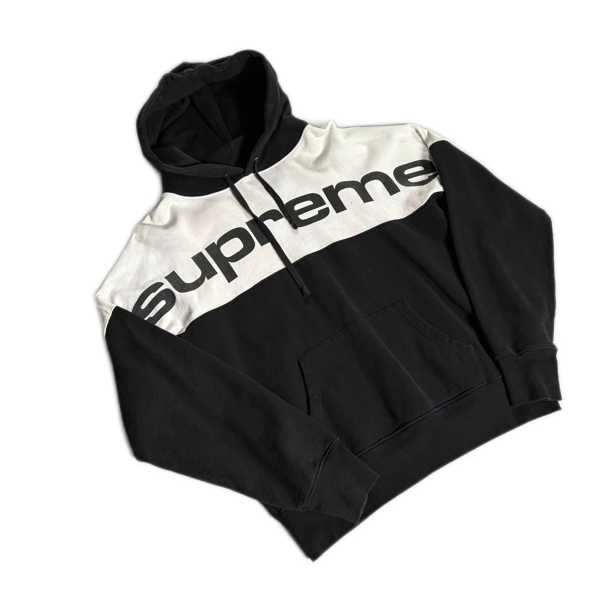 Black Supreme Hoodie - M | The Streetwear Studio