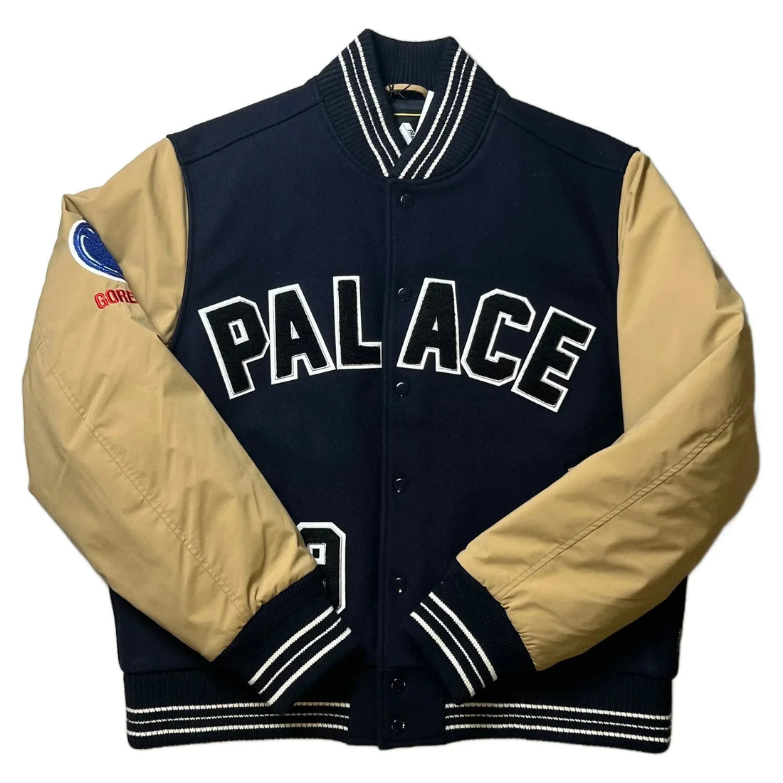 BNWT Palace Jacket - L | The Streetwear Studio
