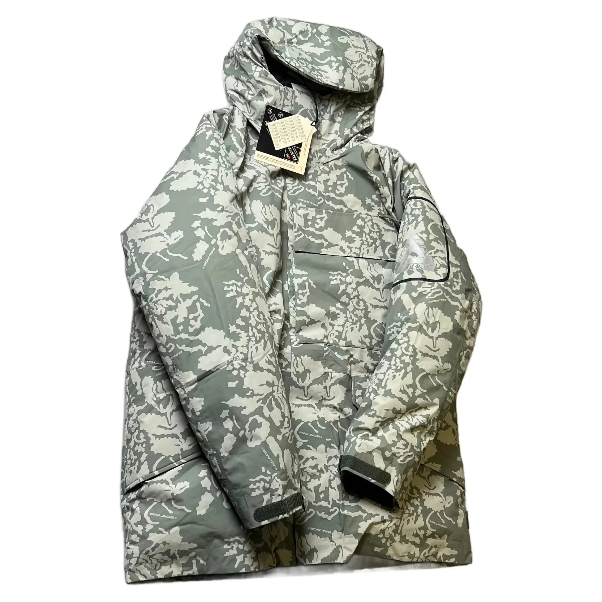 BNWT Palace Puffer Coat - M | The Streetwear Studio