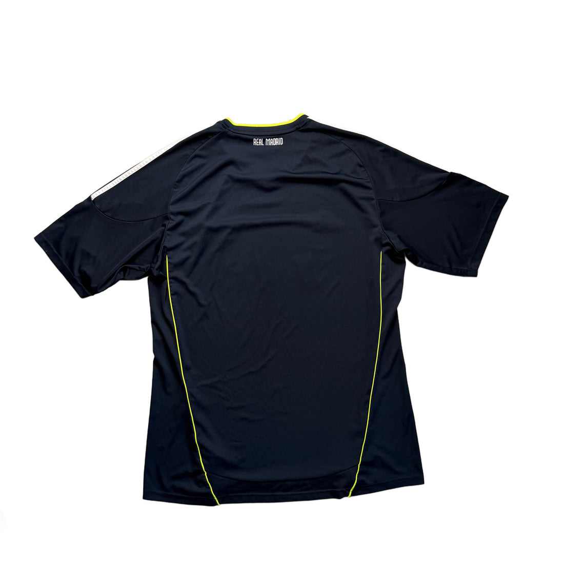 2010 - 11 Real Madrid Away Shirt - XL