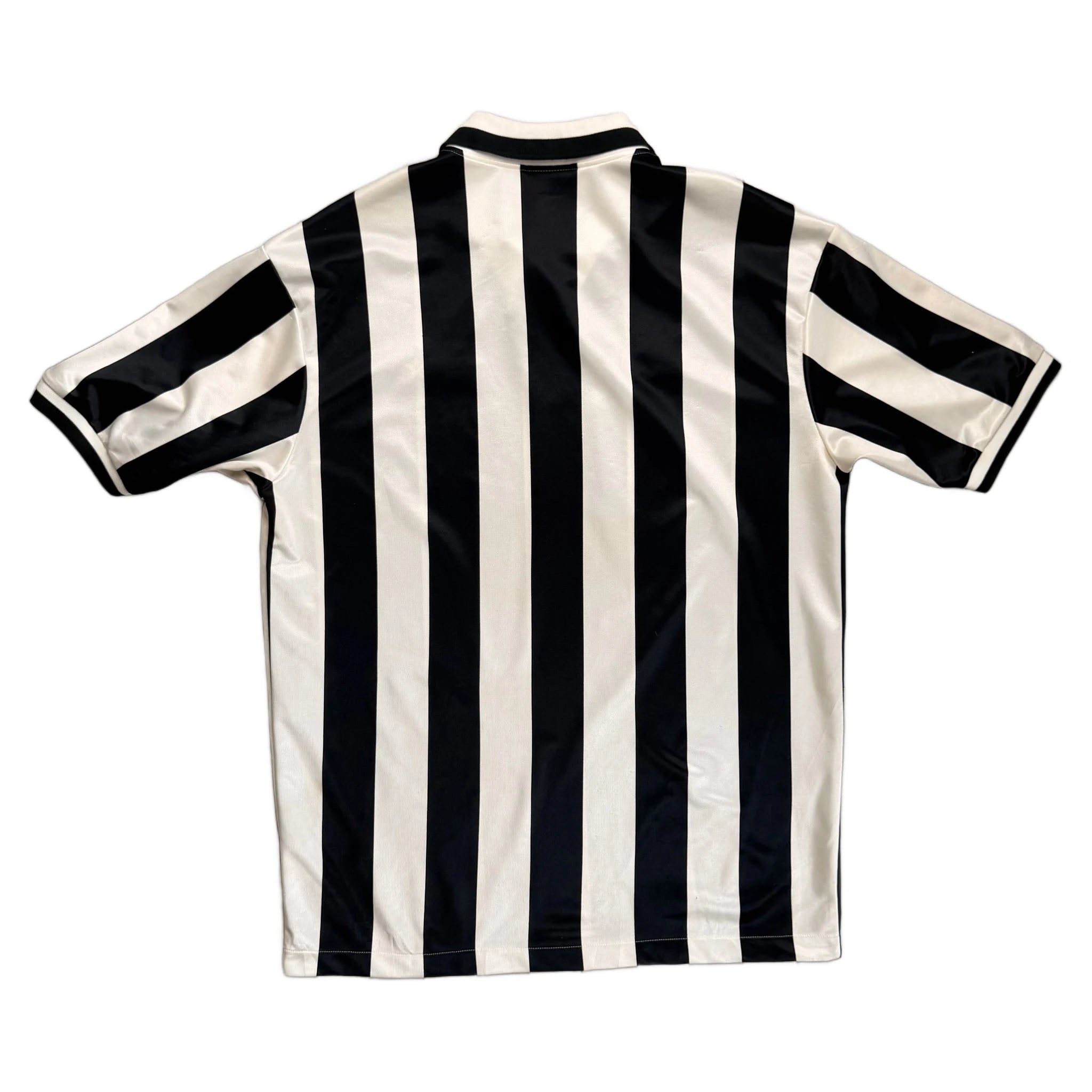 1996-97 Juventus Home Shirt - L