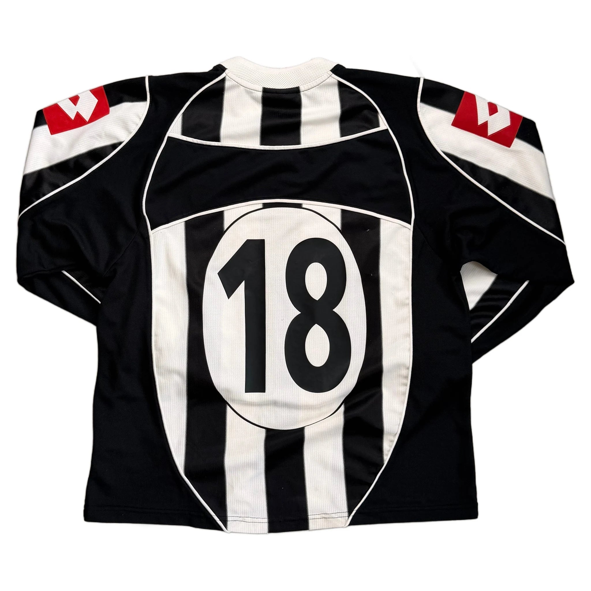 2002-03 Juventus Home Shirt - L